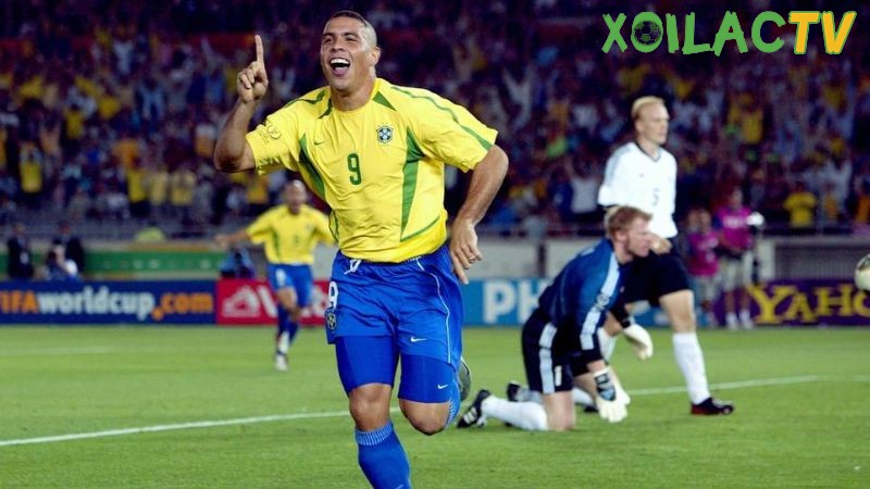 Ronaldo Luís Nazário de Lima – ĐTQG Brazil (15 bàn thắng/19 trận)